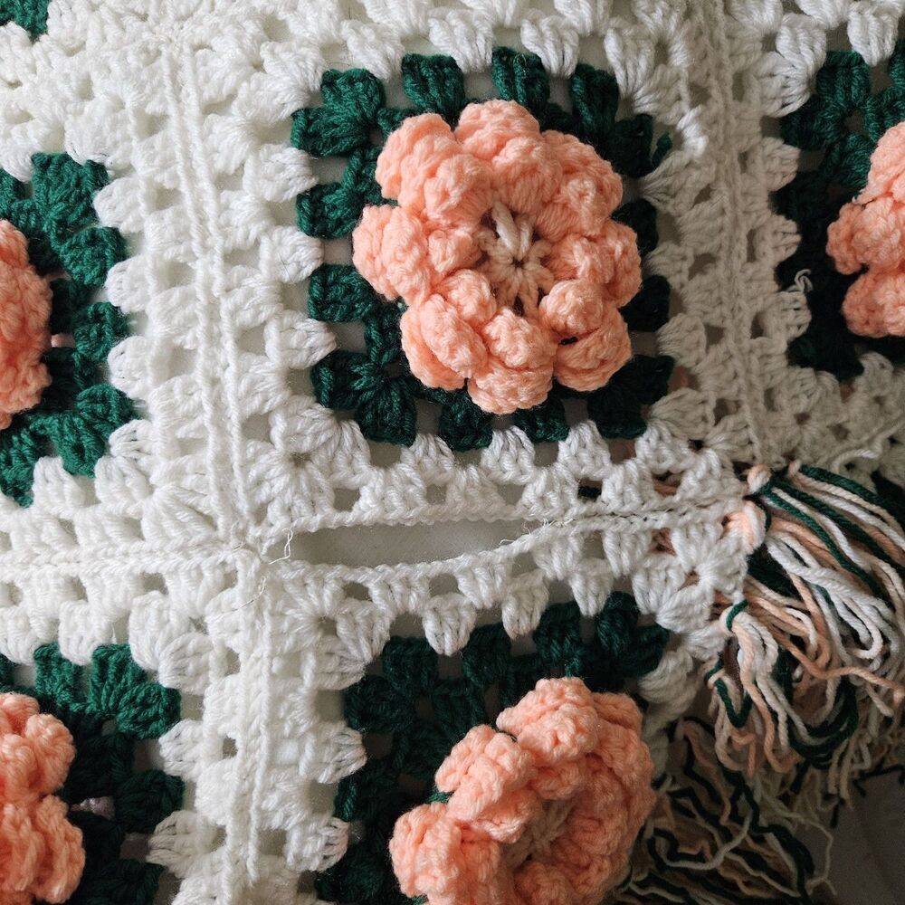 Vintage Handmade Crochet 3D Rose Granny Square Afghan Throw Blanket 108" x 66” - Picture 10 of 10
